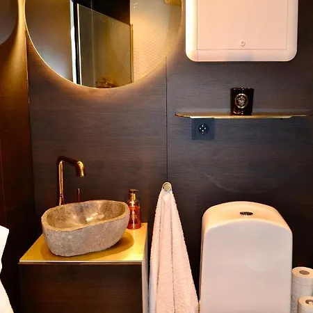 New High Standard Next To The Royal Castle/harbor In Apartment Oslo